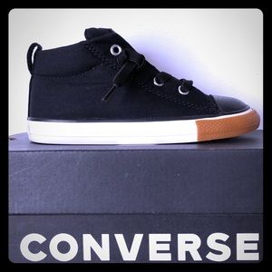 BRAND NEW Converse Street Mids!!!